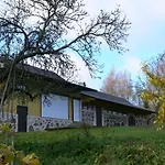Puhketalu * Vakari