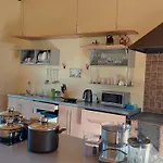 Puhketalu