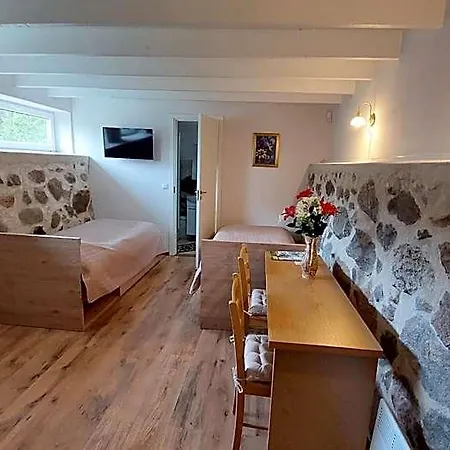 Puhketalu Vakari