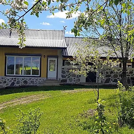 Puhketalu Inn *