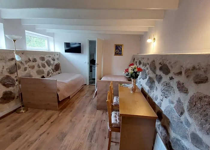 Zajazd Puhketalu Vakari